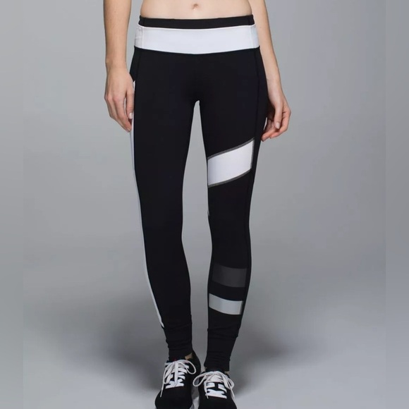 Lululemon Speed Tight II Full-On Luxtreme Black / White Womens Size 6 Pocket - Picture 1 of 8